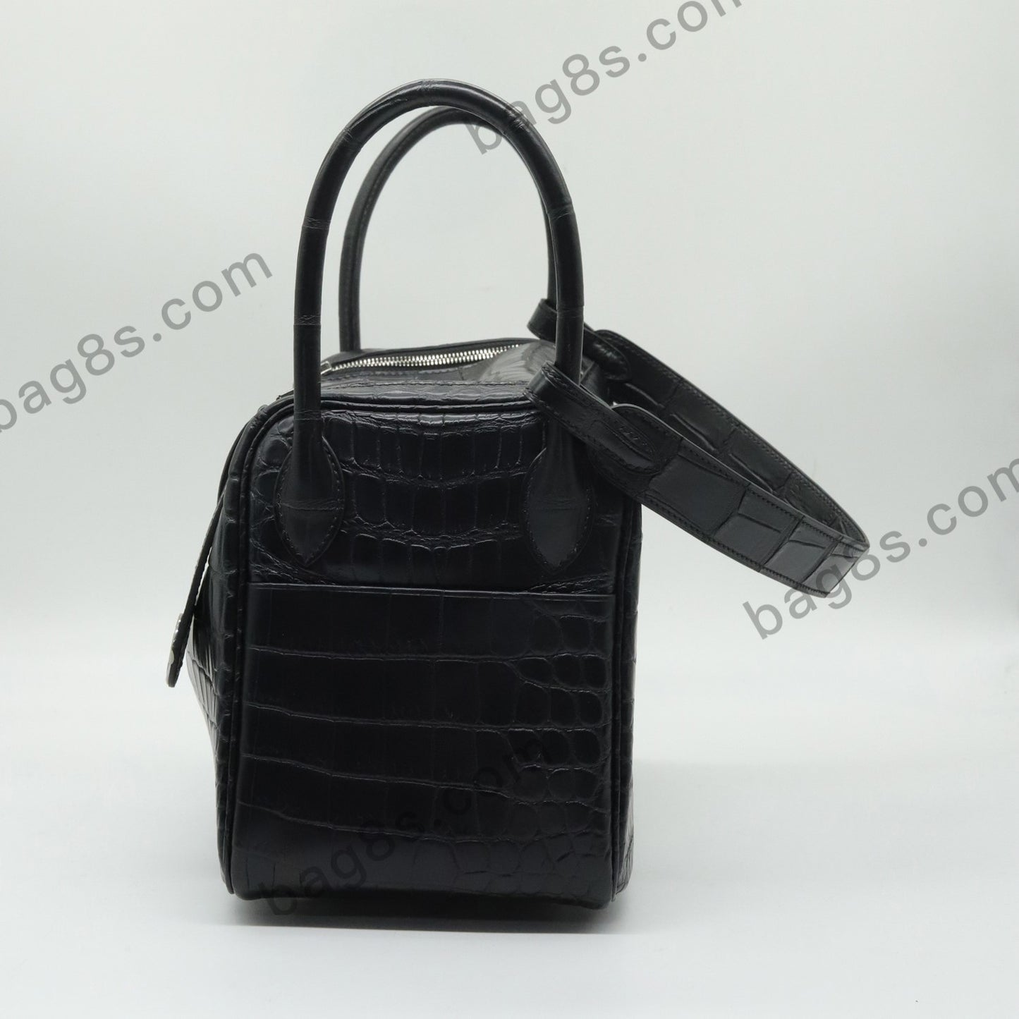 Matte Nile Crocodile Lindy 26 Black Silver Buckle