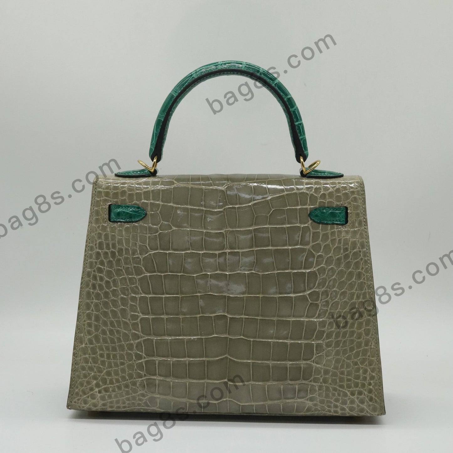 Glossy American Alligator Kelly 25 Turtledove Grey with Emerald Green and Gold Buckle